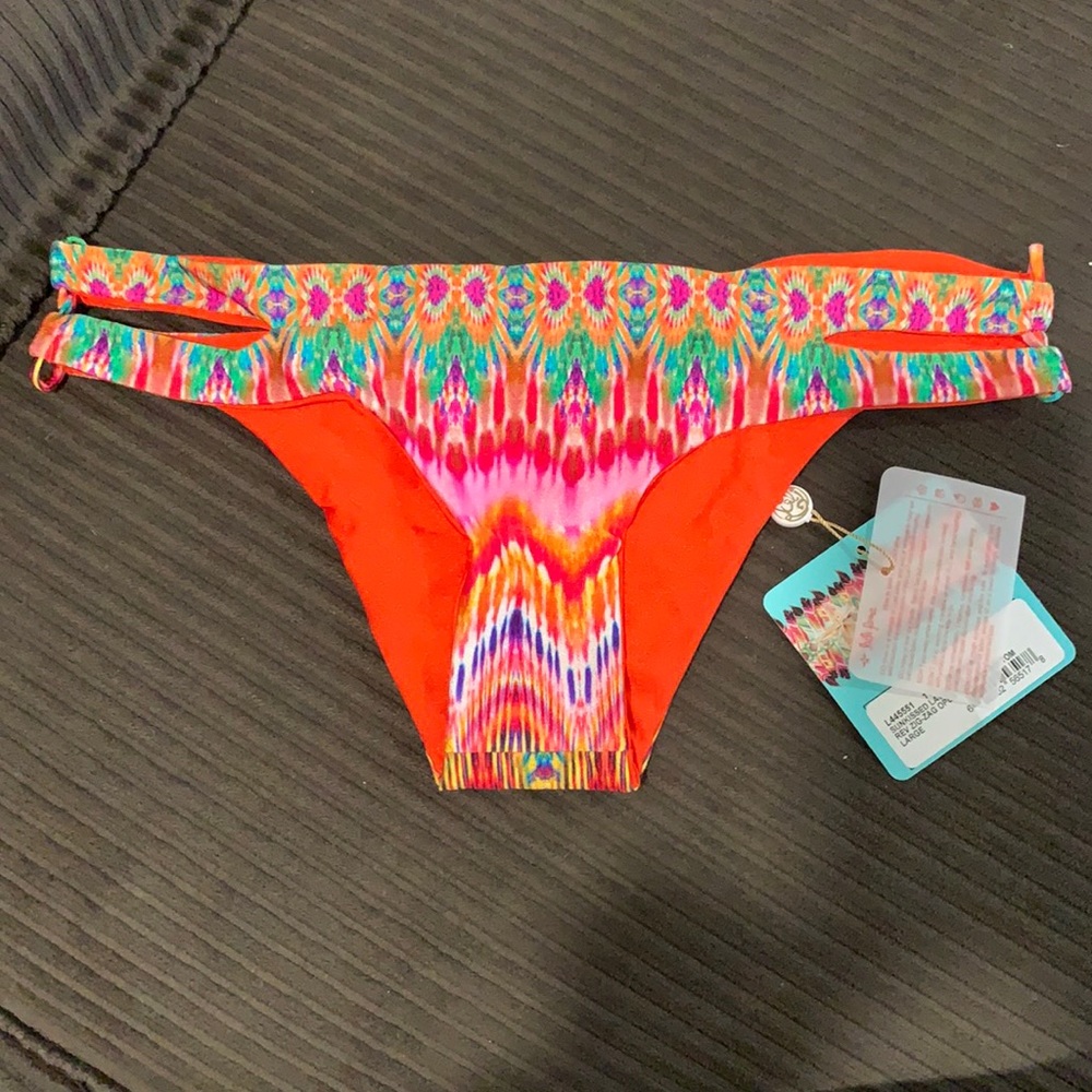 Lulu fama swim bottoms